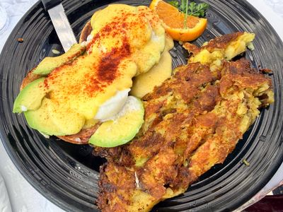 Los Gatos Cafe Uptown 1